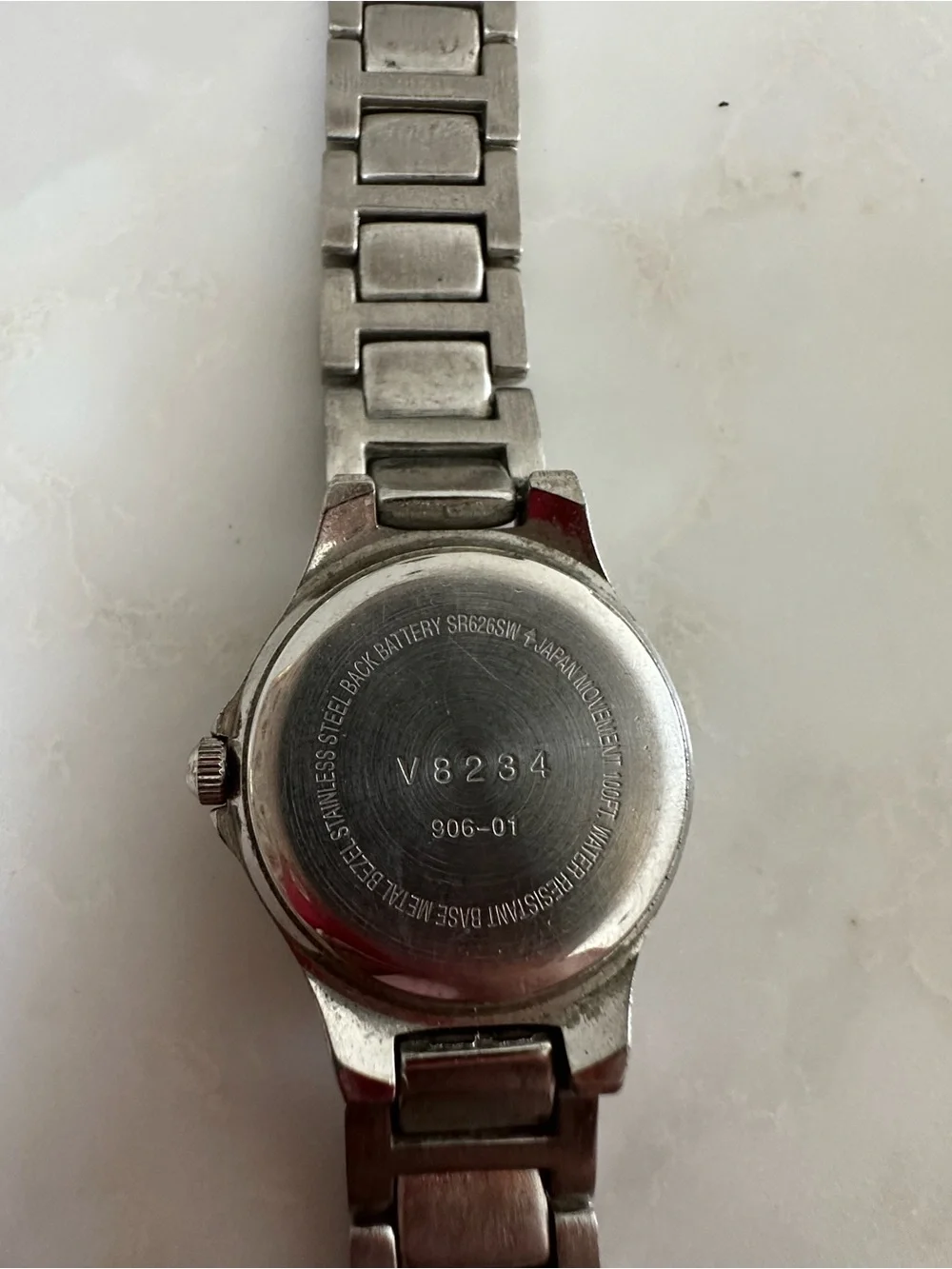 Vintage VG ll Ladies Quartz Watch Silver Tone V8234